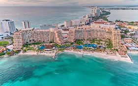 Grand Fiesta Americana Coral Beach Cancun Resort